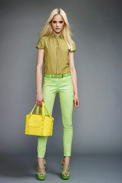Look 15